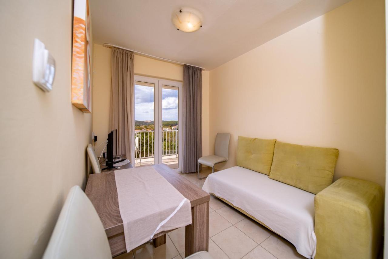 Apartments Stare Brajde Lopar Exterior foto