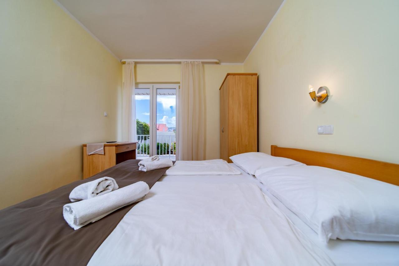 Apartments Stare Brajde Lopar Exterior foto